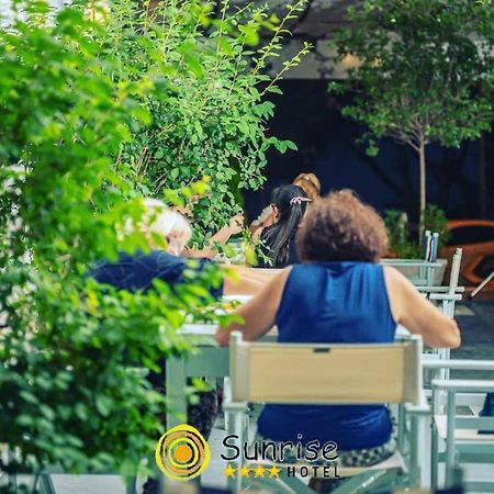 Sunrise Hotel Sarandë Eksteriør bilde