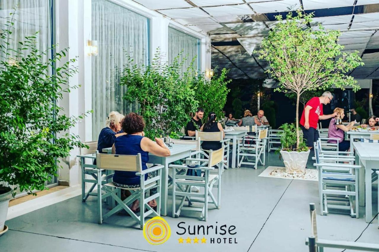Sunrise Hotel Sarandë Eksteriør bilde
