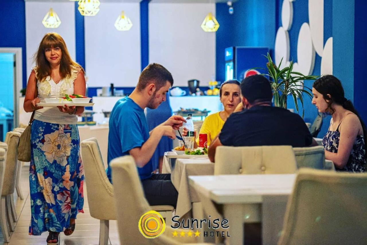 Sunrise Hotel Sarandë Eksteriør bilde